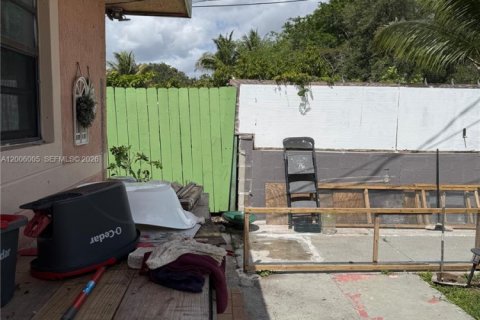 Villa ou maison à vendre à Margate, Floride: 4 chambres, 162.49 m2 № 2070998 - photo 3