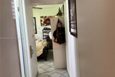 Villa ou maison à vendre à Margate, Floride: 4 chambres, 162.49 m2 № 2070998 - photo 10