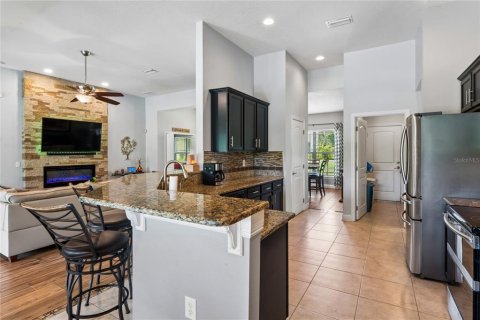 House in Dade City, Florida 4 bedrooms, 215.63 sq.m. № 2316600 - photo 14