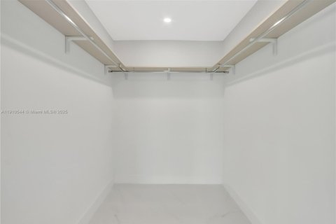 Villa ou maison à vendre à Cutler Bay, Floride: 3 chambres, 161.84 m2 № 1968564 - photo 14