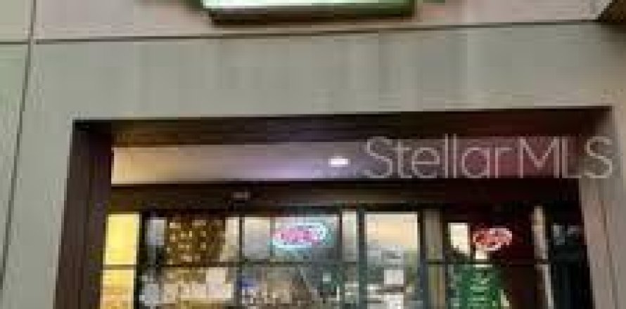Propiedad comercial en Jacksonville, Florida № 2102347