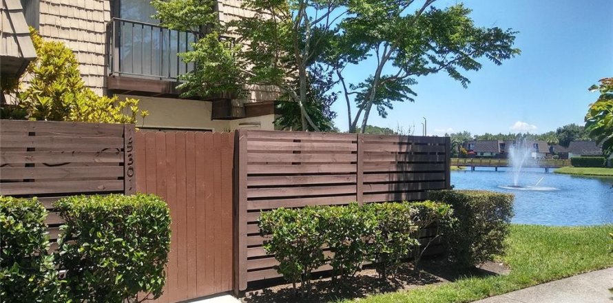 Condo in Tampa, Florida, 2 bedrooms  № 2379002