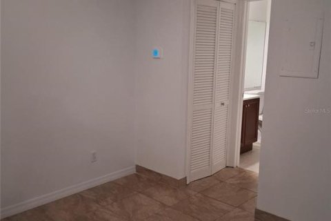 Condo in Tampa, Florida, 2 bedrooms  № 2379002 - photo 4