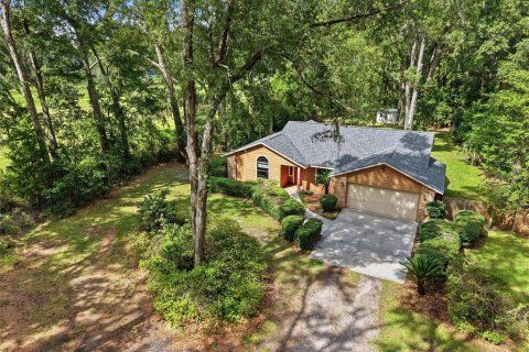 Villa ou maison à High Springs, Floride 3 chambres, 142.88 m2 № 2354319