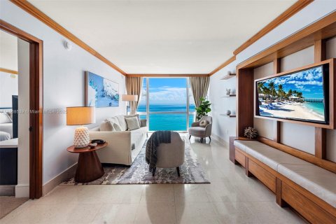 Condo in Miami Beach, Florida, 2 bedrooms № 2013772 - photo 6