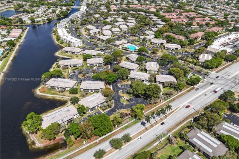 Condominio en venta en Tamarac, Florida, 2 dormitorios, 108.05 m2 № 1671574 - foto 30