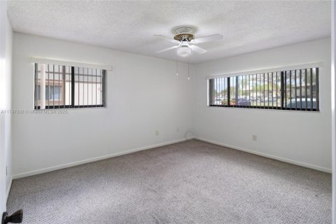 Condominio en venta en Tamarac, Florida, 2 dormitorios, 108.05 m2 № 1671574 - foto 14