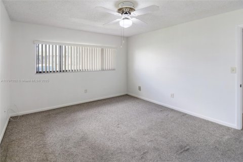 Condominio en venta en Tamarac, Florida, 2 dormitorios, 108.05 m2 № 1671574 - foto 15