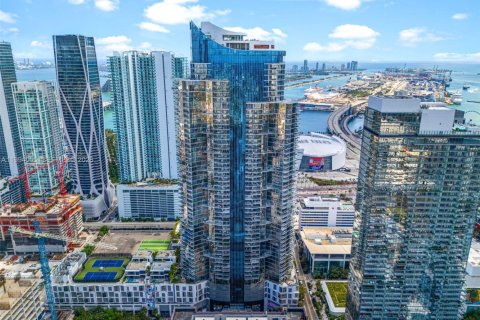 Студия в кондо в Майами, Флорида № 2055715