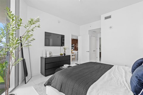 Купить кондоминиум в Майами, Флорида 1 комната, 115.57м2, № 2055715 - фото 24