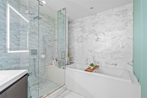 Купить кондоминиум в Майами, Флорида 1 комната, 115.57м2, № 2055715 - фото 27