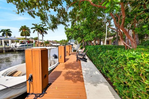 Villa ou maison à vendre à Fort Lauderdale, Floride: 3 chambres, 227.61 m2 № 2072554 - photo 21