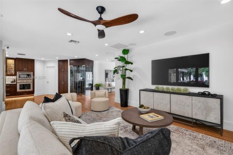 Villa ou maison à vendre à Fort Lauderdale, Floride: 3 chambres, 227.61 m2 № 2072554 - photo 5