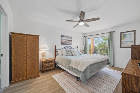 Condo in Saint Pete Beach, Florida, 2 bedrooms  № 1615982 - photo 19