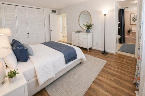 Copropriété à louer à Hollywood, Floride: 1 chambre, 66.89 m2 № 2070743 - photo 3