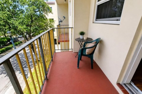 Copropriété à louer à Hollywood, Floride: 1 chambre, 66.89 m2 № 2070743 - photo 17