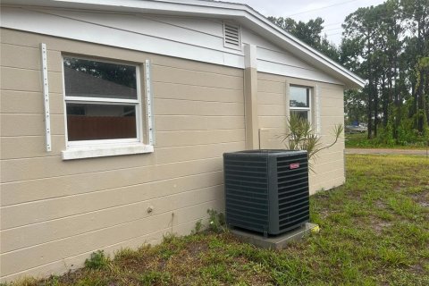 House in Englewood, Florida 3 bedrooms, 126.81 sq.m. № 1246580 - photo 7