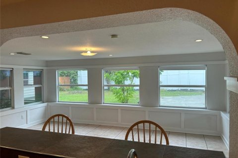 House in Englewood, Florida 3 bedrooms, 126.81 sq.m. № 1246580 - photo 16
