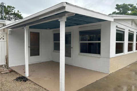 House in Englewood, Florida 3 bedrooms, 126.81 sq.m. № 1246580 - photo 9