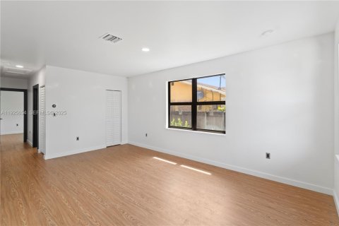 House in Miami Gardens, Florida 2 bedrooms, 95.22 sq.m. № 1984281 - photo 23