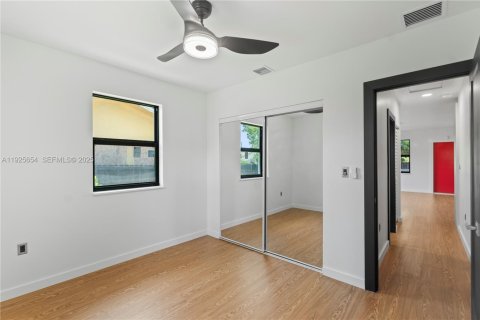 House in Miami Gardens, Florida 2 bedrooms, 95.22 sq.m. № 1984281 - photo 14