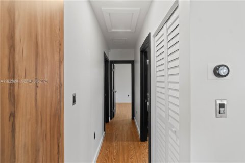 House in Miami Gardens, Florida 2 bedrooms, 95.22 sq.m. № 1984281 - photo 19