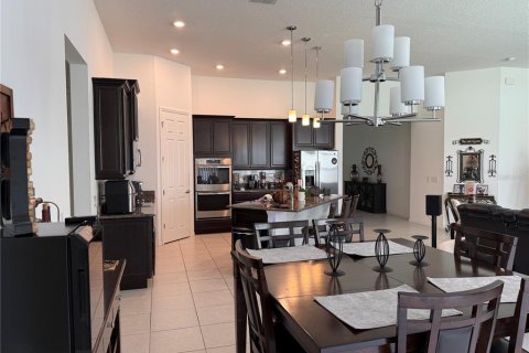 House in BELLALAGO in Kissimmee, Florida 4 bedrooms, 260.87 sq.m. № 1894734 - photo 2