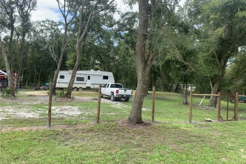 Terreno en venta en Webster, Florida № 1311566 - foto 1