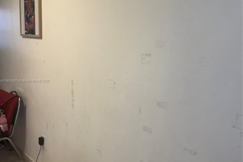 Villa ou maison à vendre à Sweetwater, Floride: 4 chambres, 112.32 m2 № 1962931 - photo 20