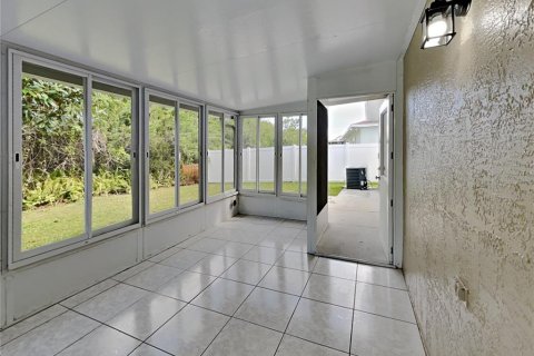 Villa ou maison à louer à Orlando, Floride: 3 chambres, 151.34 m2 № 2121128 - photo 16
