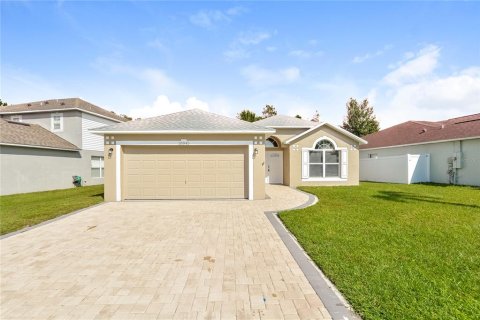 Villa ou maison à Orlando, Floride 3 chambres, 151.34 m2 № 2121128
