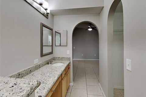 Villa ou maison à louer à Orlando, Floride: 3 chambres, 151.34 m2 № 2121128 - photo 10