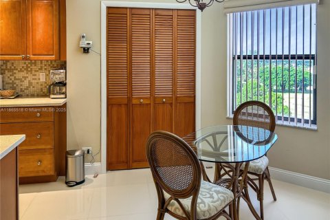 Condominio en alquiler en Lauderhill, Florida, 2 dormitorios, 149.29 m2 № 1979215 - foto 5