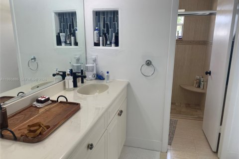 Купить виллу или дом в Купер-Сити, Флорида 3 комнаты, 149.67м2, № 2027488 - фото 10