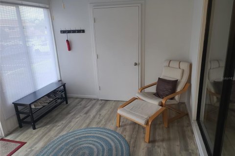 Купить кондоминиум в Саммерфилд, Флорида 6 комнат, 102.1м2, № 2149329 - фото 8