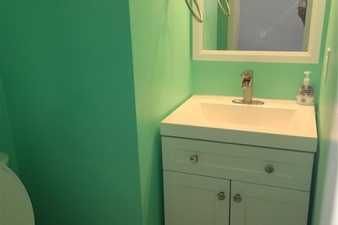Купить кондоминиум в Саммерфилд, Флорида 6 комнат, 102.1м2, № 2149329 - фото 19