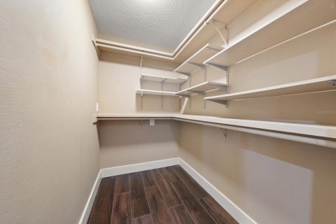 Villa ou maison à vendre à Tampa, Floride: 2 chambres, 178.74 m2 № 2436775 - photo 23