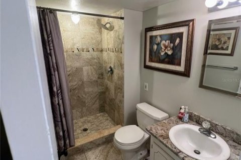 Condo in Dunedin, Florida, 2 bedrooms  № 2237877 - photo 10