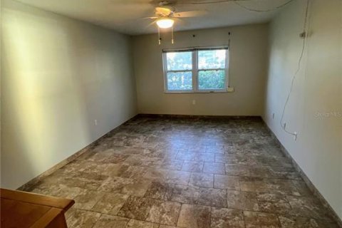 Condo in Dunedin, Florida, 2 bedrooms  № 2237877 - photo 11