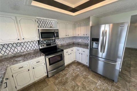 Condo in Dunedin, Florida, 2 bedrooms  № 2237877 - photo 4