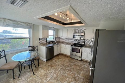 Condo in Dunedin, Florida, 2 bedrooms  № 2237877 - photo 5