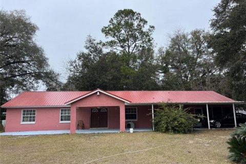 House in Silver Springs Shores, Florida 3 bedrooms, 167.22 sq.m. № 1511300 - photo 1