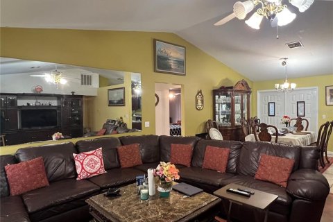 House in Silver Springs Shores, Florida 3 bedrooms, 167.22 sq.m. № 1511300 - photo 5