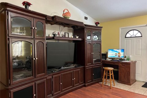 House in Silver Springs Shores, Florida 3 bedrooms, 167.22 sq.m. № 1511300 - photo 4