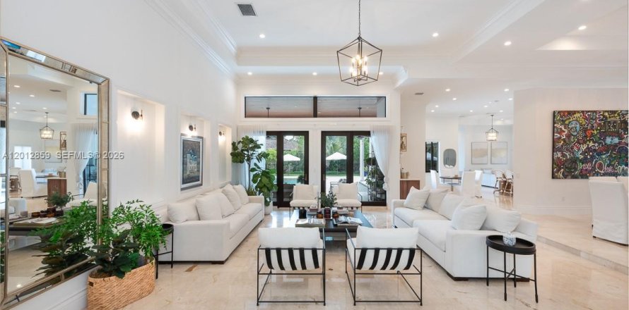 Villa ou maison à Miami, Floride 5 chambres, 404.22 m2 № 2085423