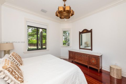 Villa ou maison à vendre à Miami, Floride: 5 chambres, 404.22 m2 № 2085423 - photo 21