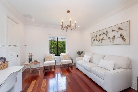 Villa ou maison à vendre à Miami, Floride: 5 chambres, 404.22 m2 № 2085423 - photo 18