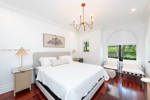 Villa ou maison à vendre à Miami, Floride: 5 chambres, 404.22 m2 № 2085423 - photo 19