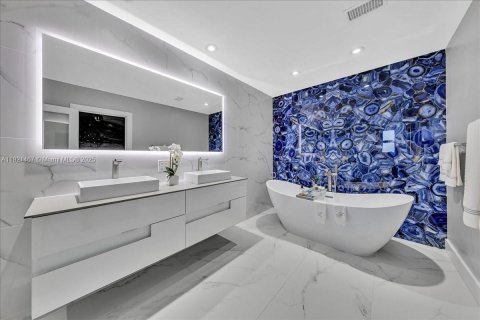 Casa en venta en Miramar, Florida, 4 dormitorios, 272.58 m2 № 1976088 - foto 6