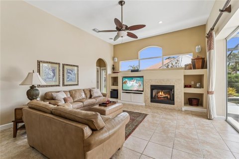 Villa ou maison à vendre à Longwood, Floride: 4 chambres, 324.97 m2 № 2099076 - photo 10